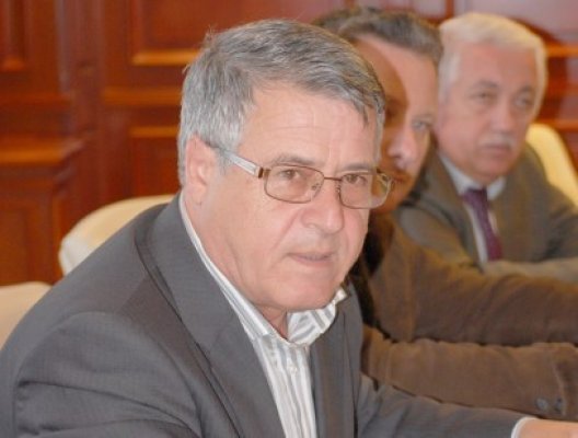 A început urmărirea penală împotriva şefului de la Cadastru, Stere Sponte, în dosarul primarului din Mircea Vodă